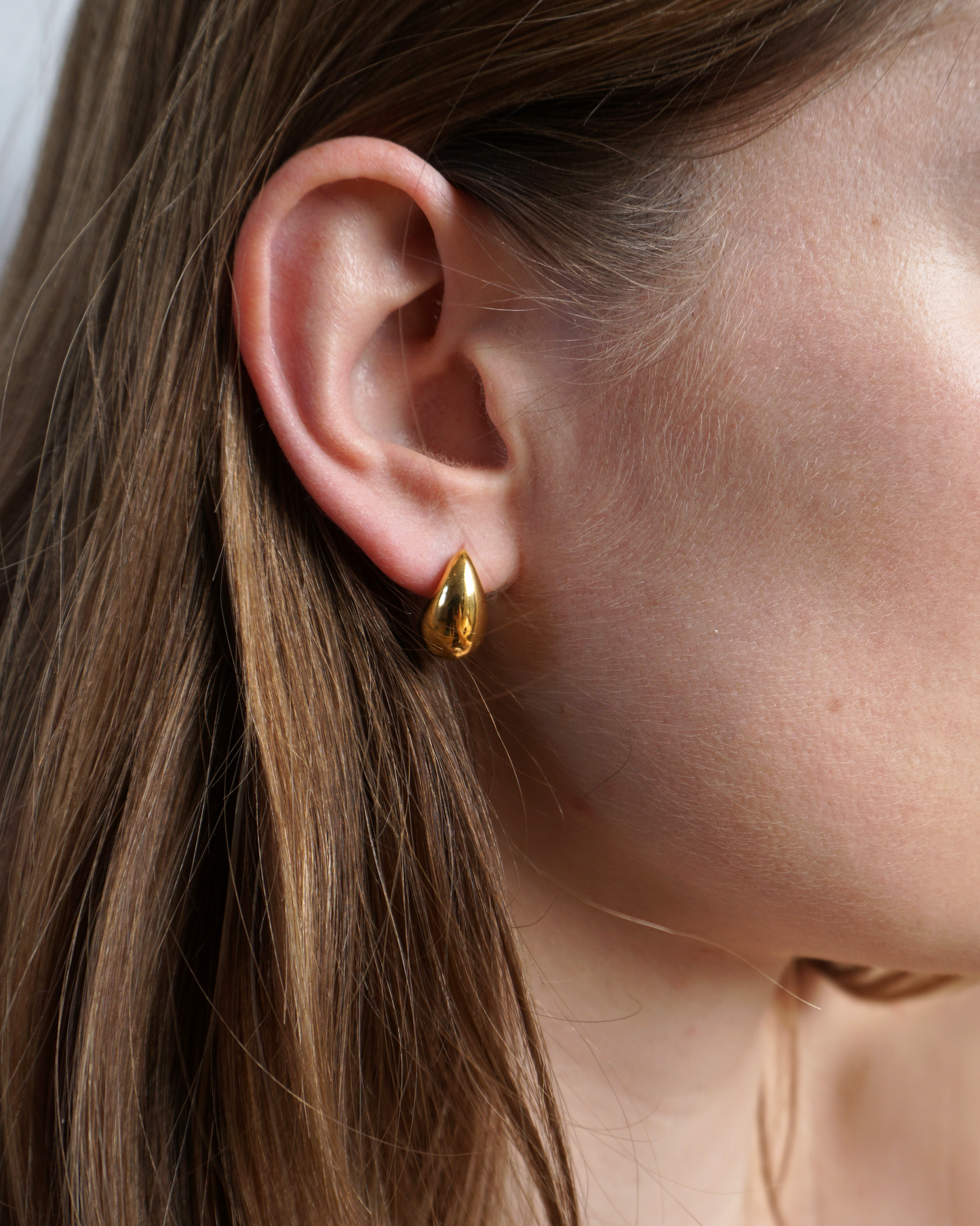 Cecilie Teardrop Stud