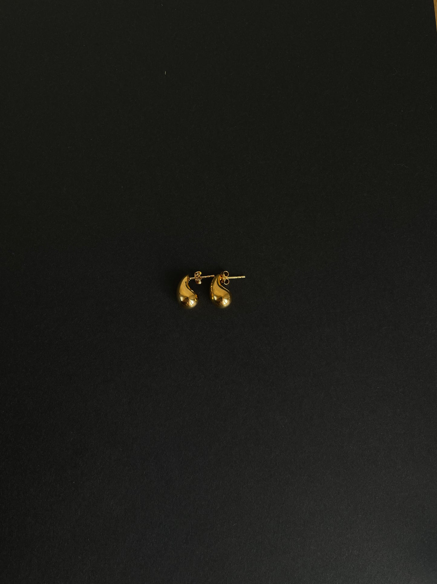 Cecilie Teardrop Stud